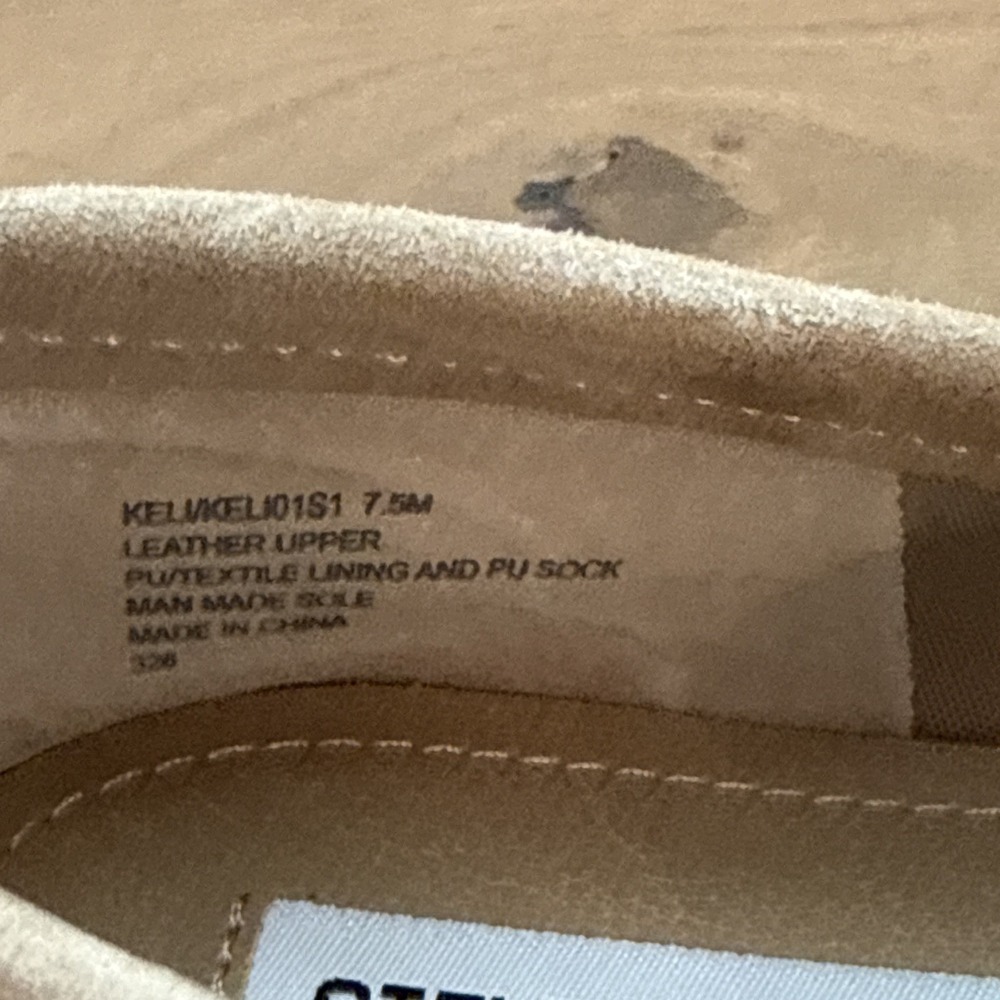 Steve Madden Women's Beige Leather Slip-On Loafer Flats Almond Toe US 7.5 - Picture 3 of 7